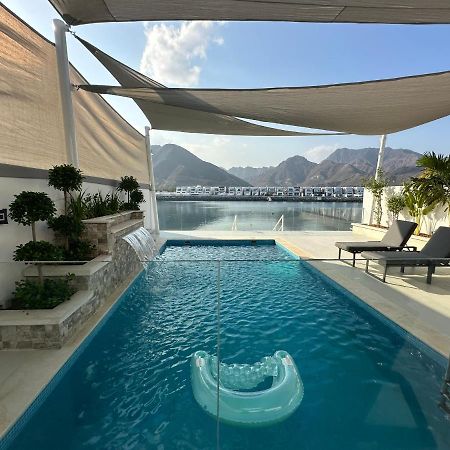 Al Dana Sea View Villa Fujairah Eksteriør bilde