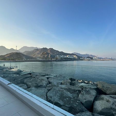 Al Dana Sea View Villa Fujairah Eksteriør bilde