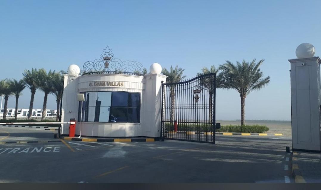 Al Dana Sea View Villa Fujairah Eksteriør bilde