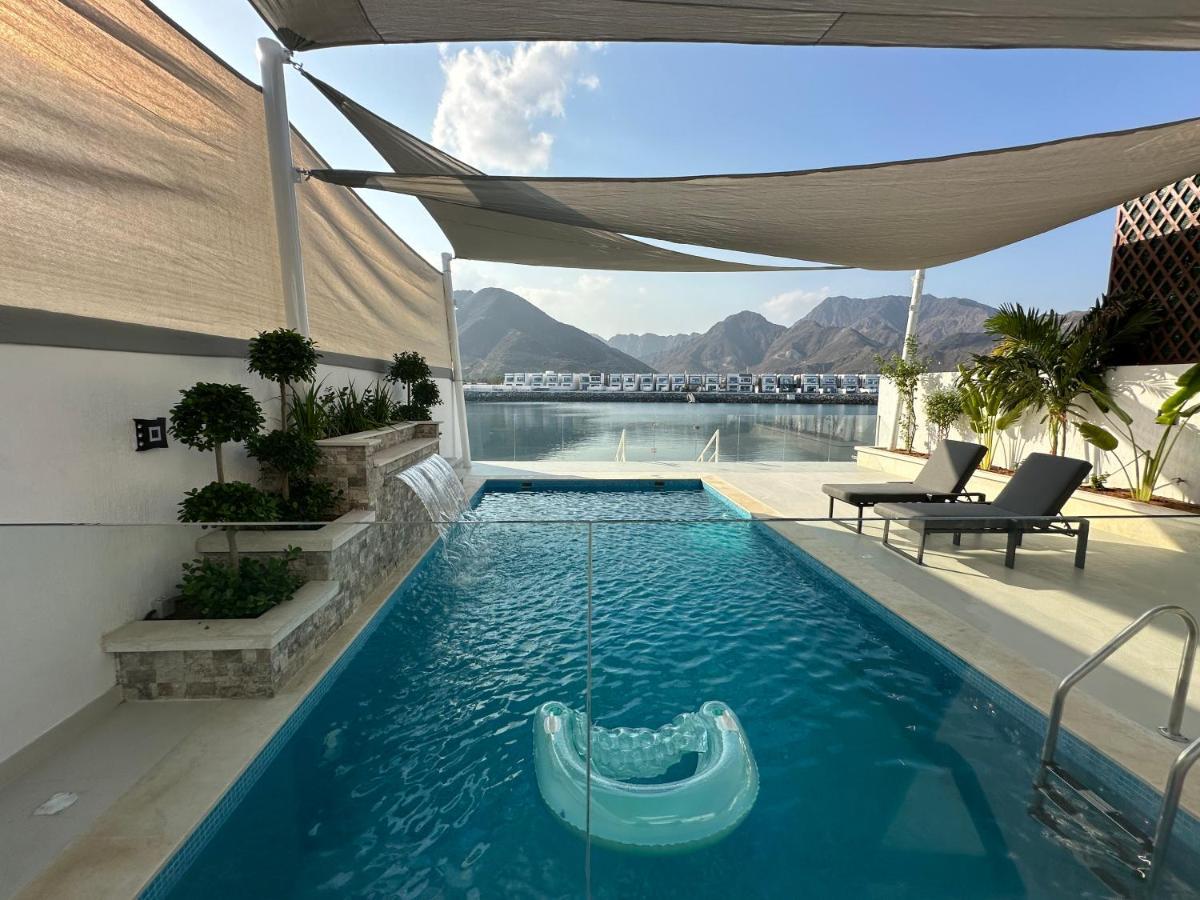 Al Dana Sea View Villa Fujairah Eksteriør bilde