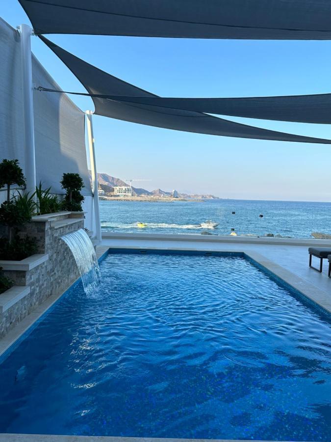 Al Dana Sea View Villa Fujairah Eksteriør bilde