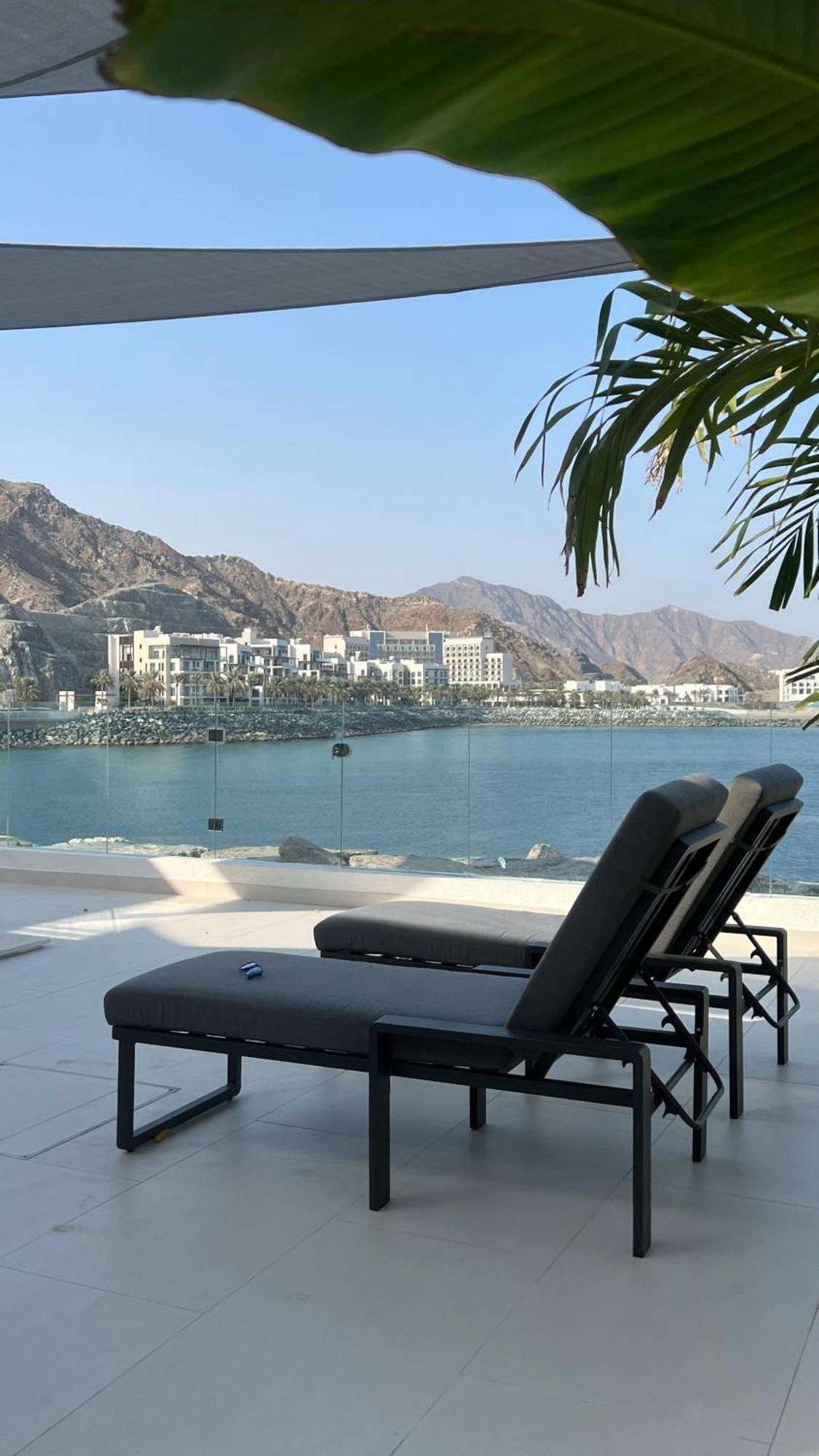 Al Dana Sea View Villa Fujairah Eksteriør bilde
